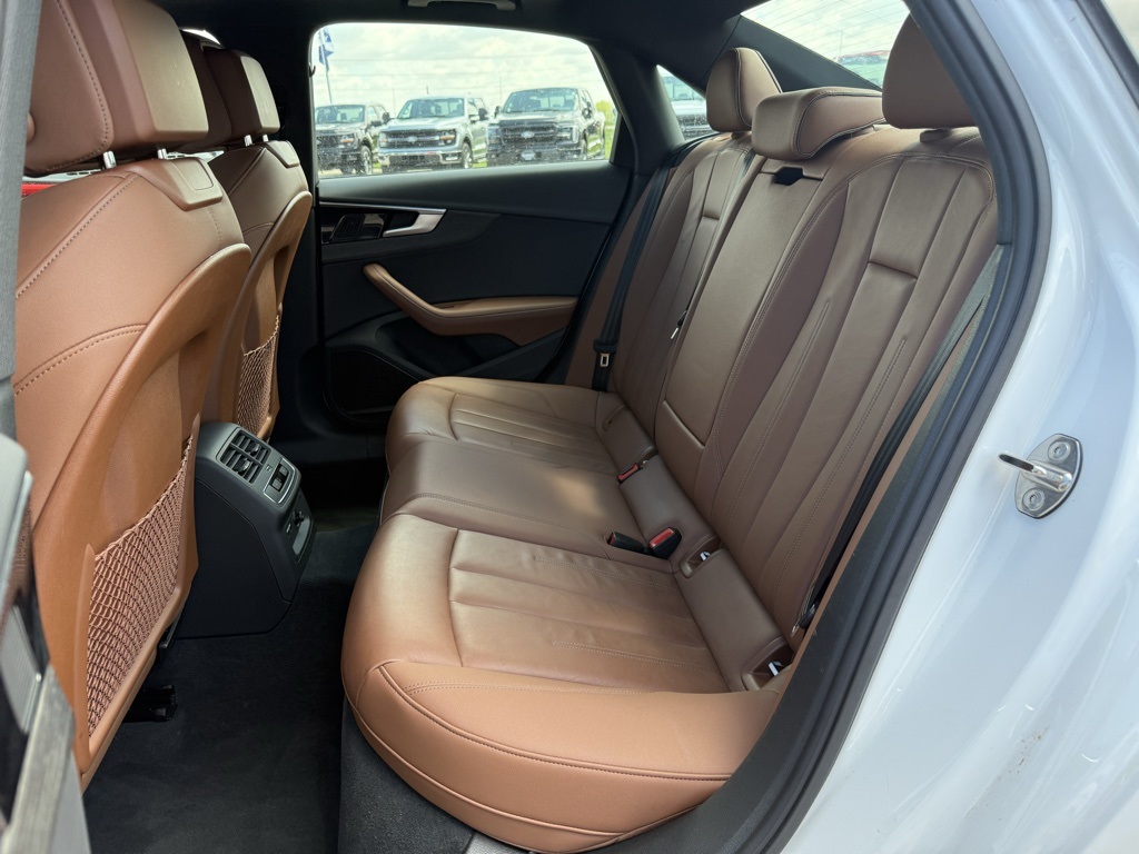 2024 Audi A4 45 S line Premium Plus Quattro photo 8