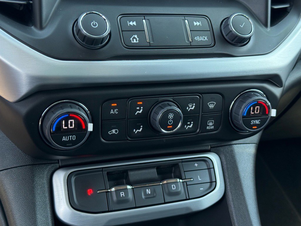 2023 Gmc Acadia SLT Elevation photo 10