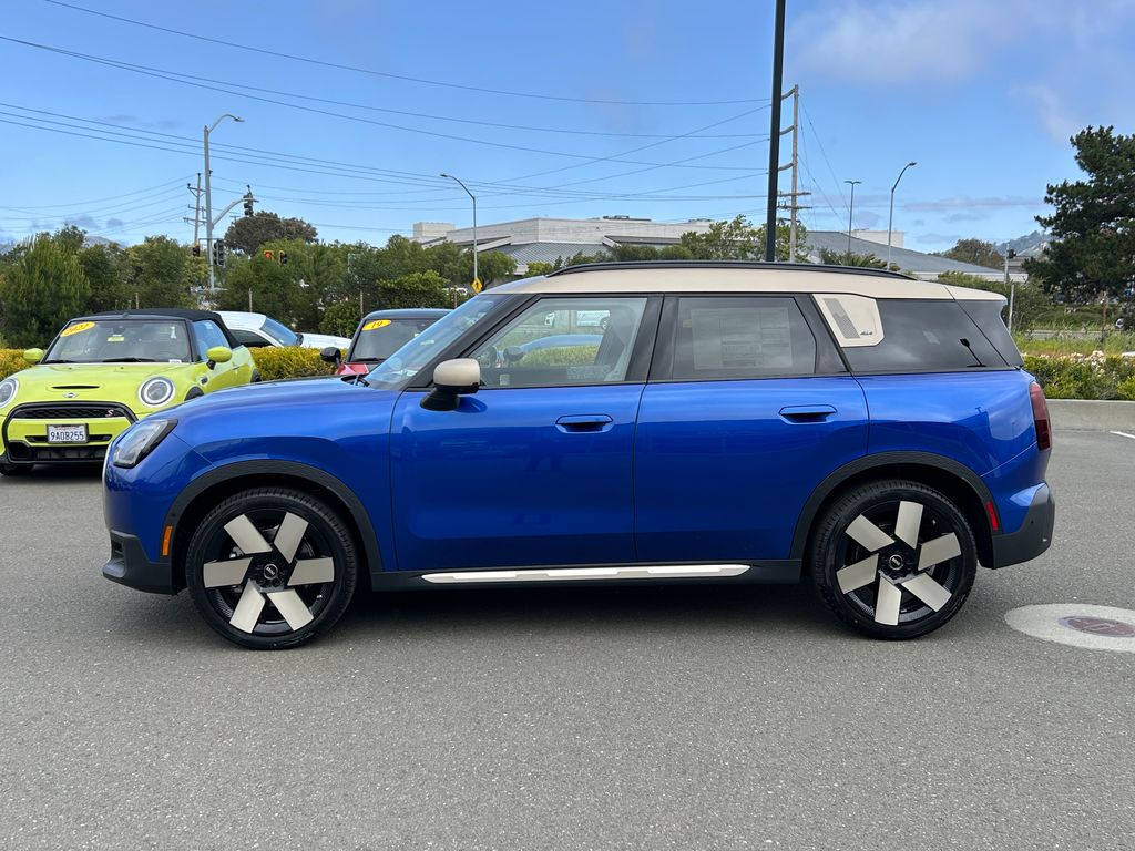 2025 Mini Countryman S ALL4 Iconic photo 2