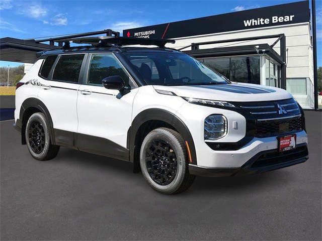 2025 Mitsubishi Outlander Trail Edition's photo