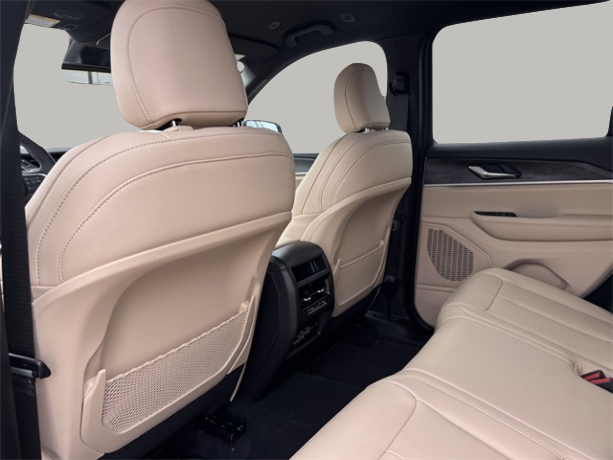 2025 Jeep Grand Cherokee Limited photo 21