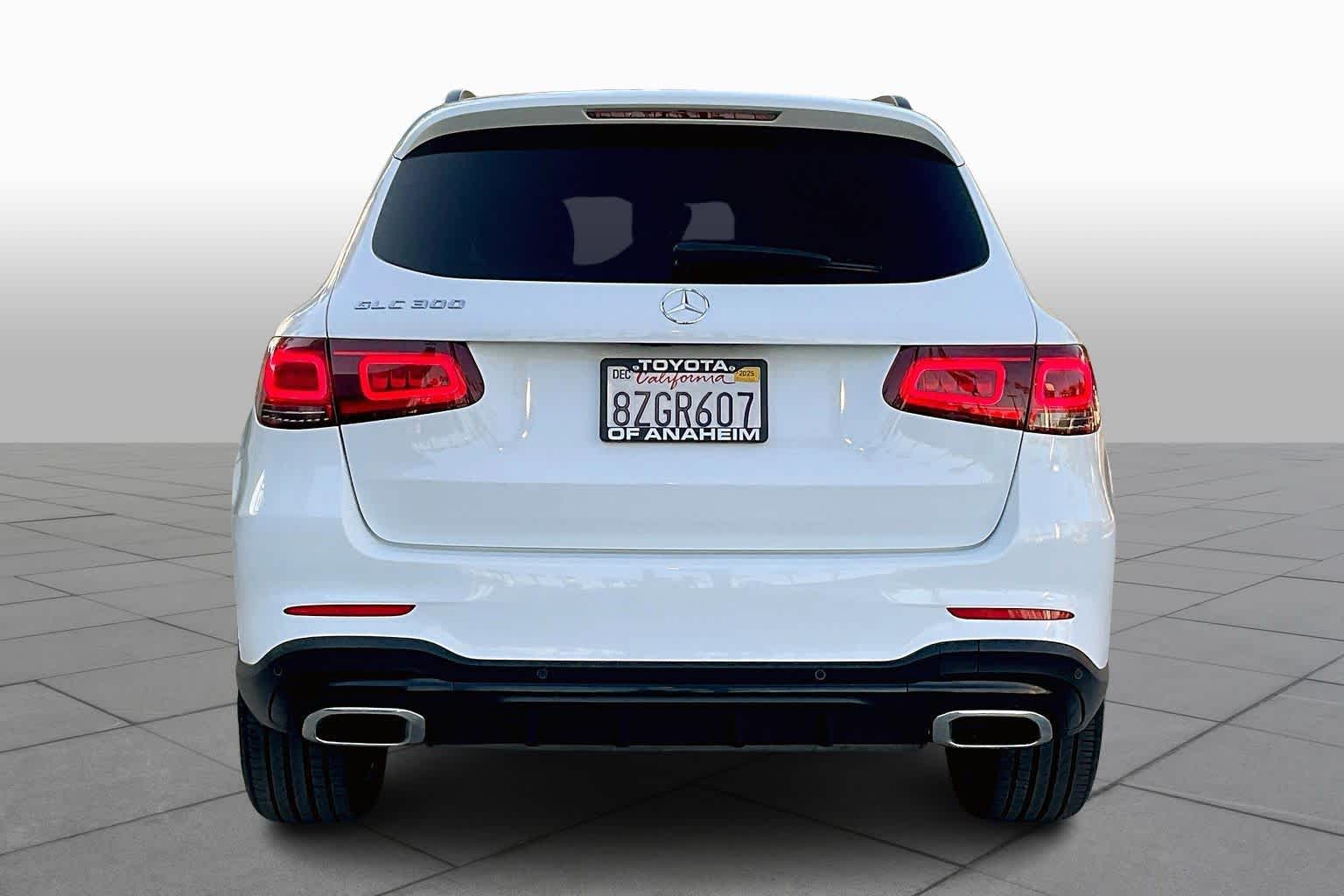 2021 Mercedes Benz GLC 300 photo 3