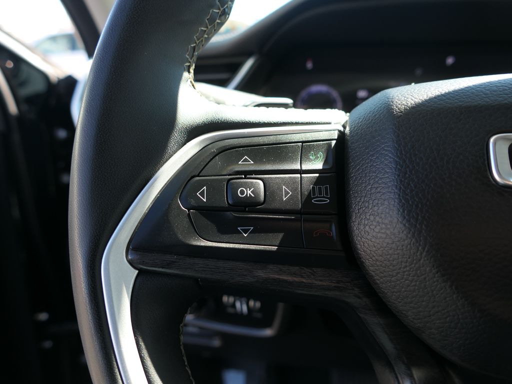 2022 Jeep Grand Cherokee Limited photo 11