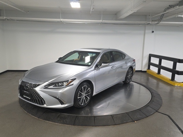 2023 Lexus ES 350 photo 2