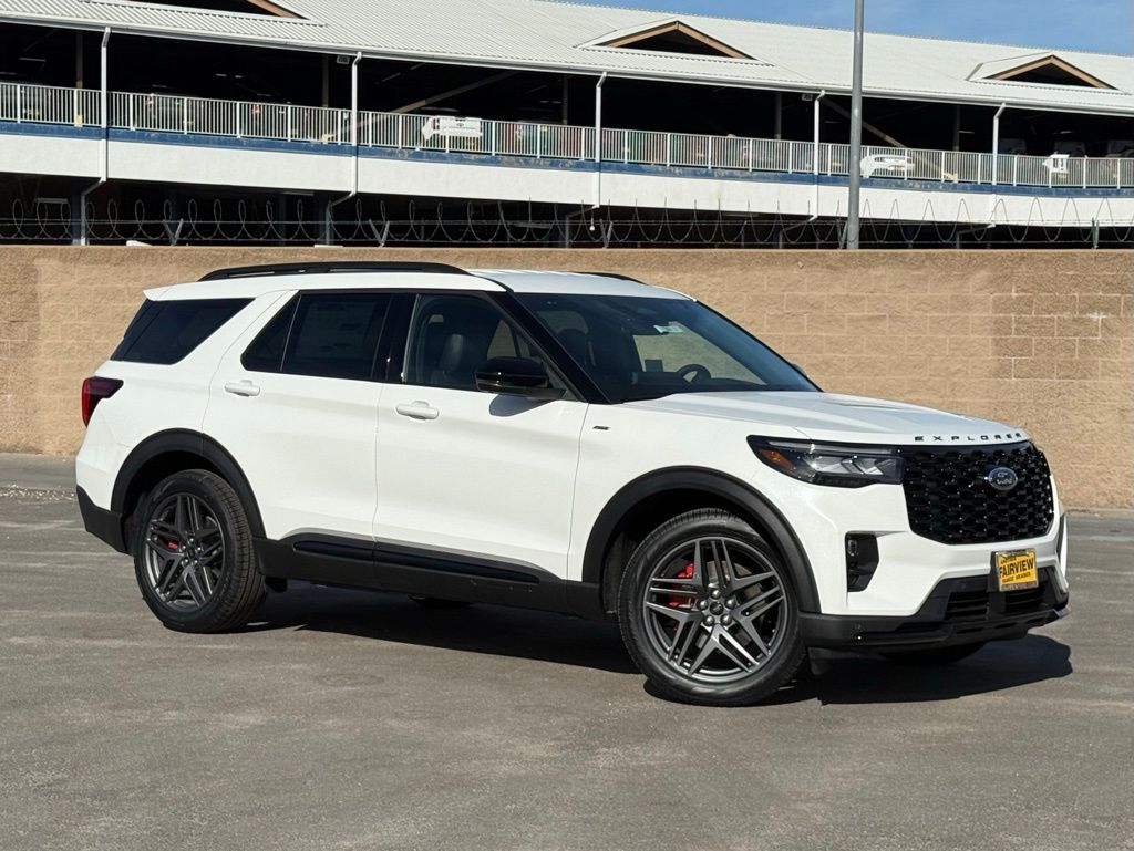 2026 Ford Explorer ST-LINE's photo