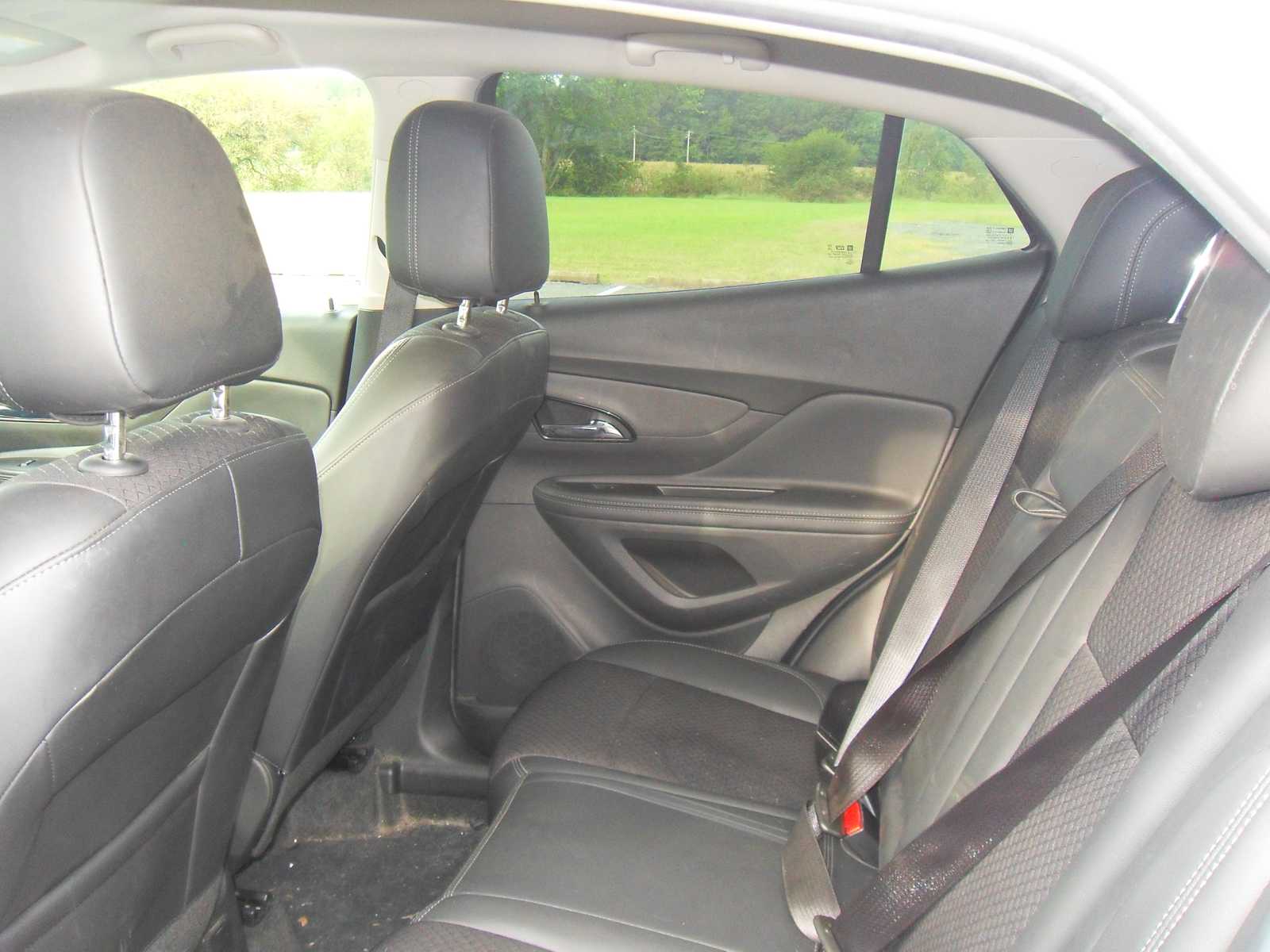 2022 Buick Encore Preferred photo 9