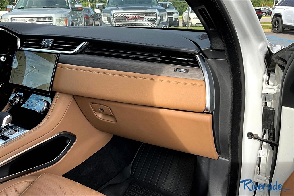2021 Jaguar F-PACE P250 S photo 20