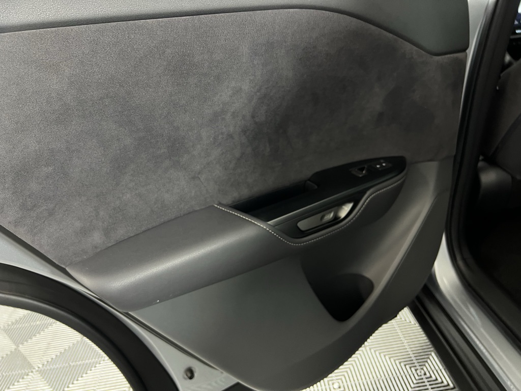 2023 Lexus RZ 450e Luxury photo 24