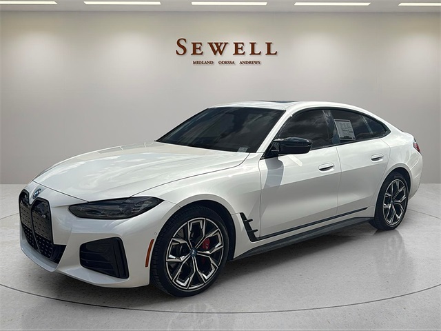 2025 BMW i4 40's photo