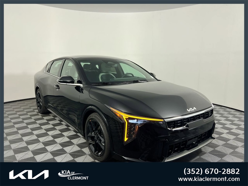 2025 Kia K4 GT-Line Turbo's photo