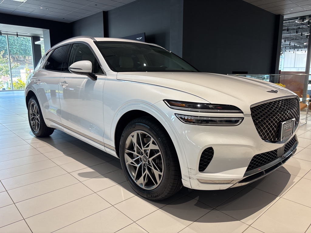 2023 GENESIS GV70