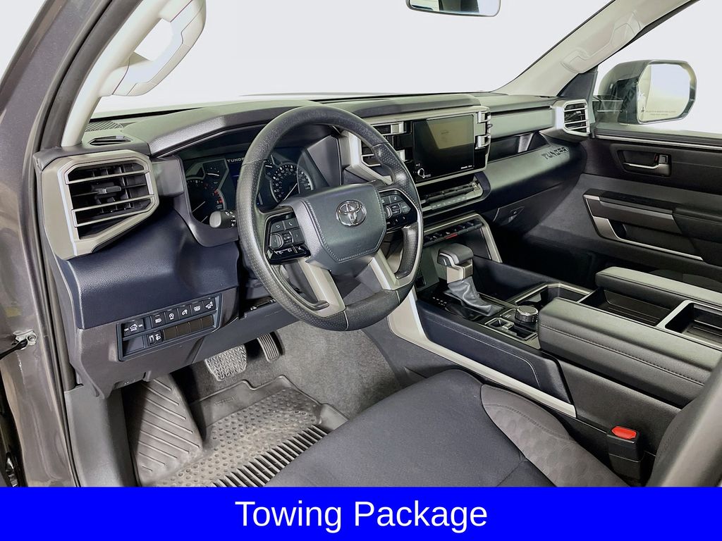 2024 Toyota Tundra SR5 photo 9