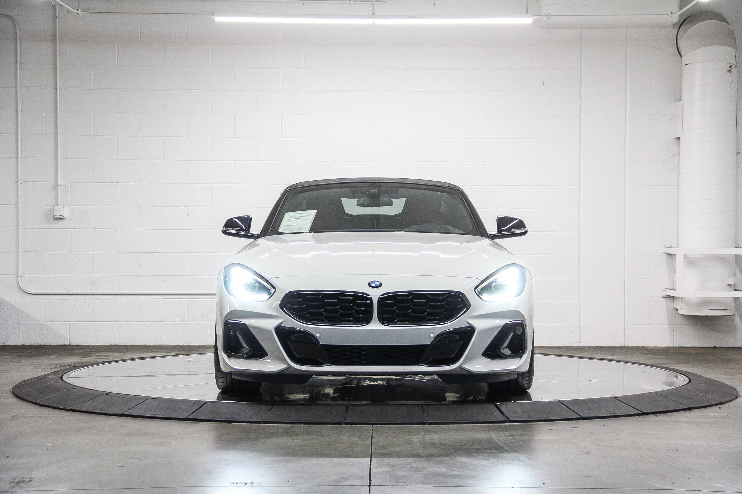 2026 Bmw Z4 M40i Roadster photo 2
