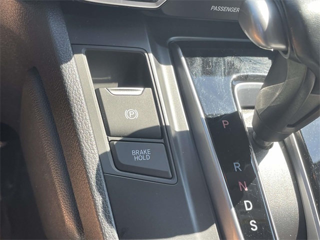 2017 Honda CR-V Touring photo 22