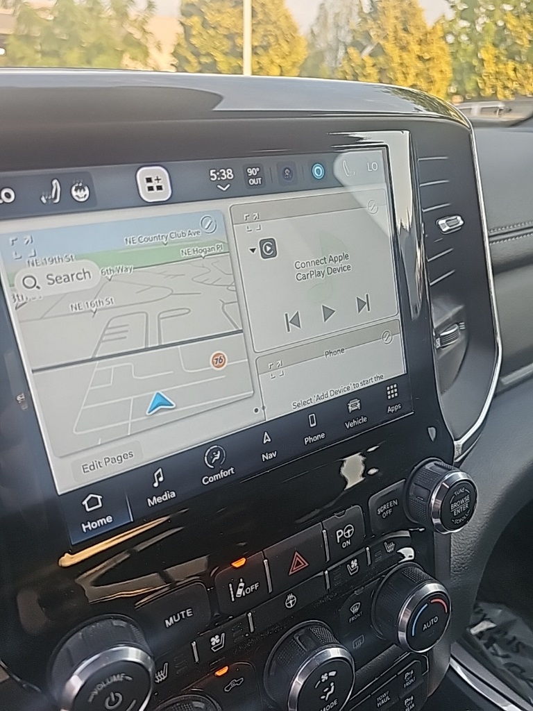 2022 Ram 1500 Laramie photo 4