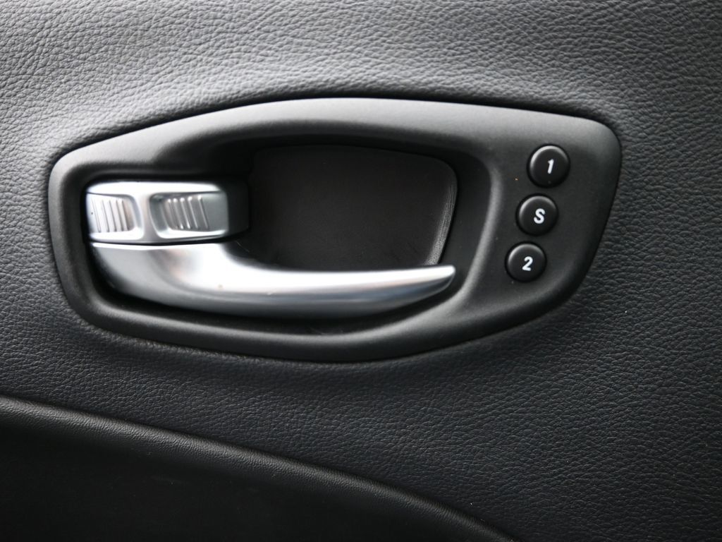2021 Jeep Compass Limited photo 14