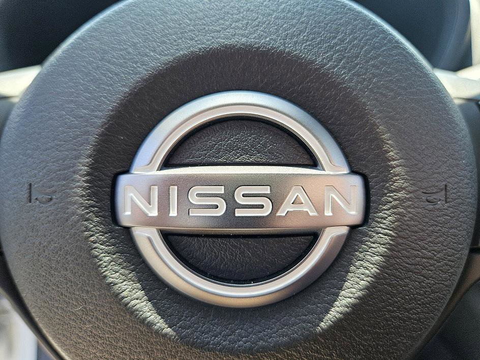 2025 Nissan Sentra S photo 23
