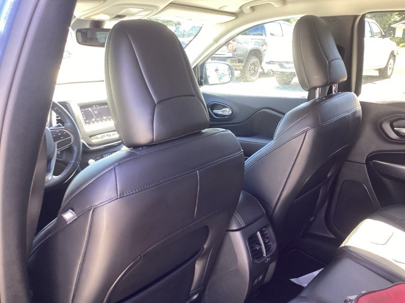 2021 Jeep Cherokee Latitude Lux photo 12