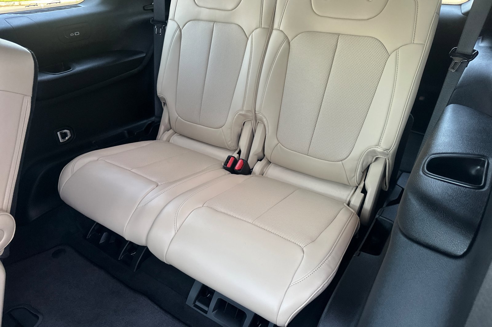 2025 Jeep Grand Cherokee Limited photo 15