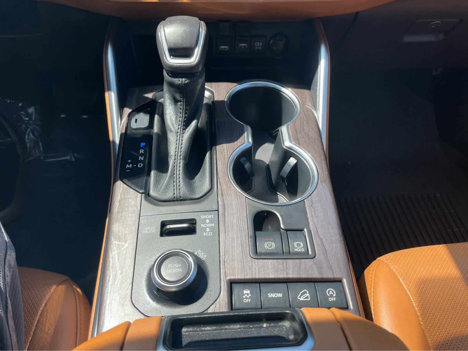 2021 Toyota Highlander Platinum photo 26