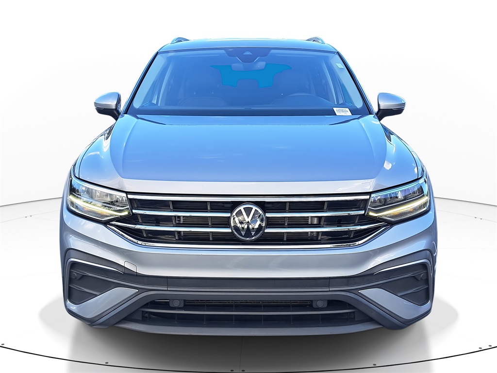 2022 Volkswagen Tiguan SE photo 2