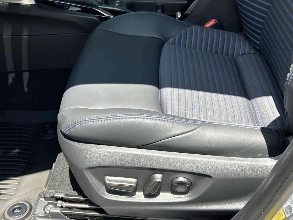 2025 Toyota Corolla Cross Hybrid S photo 19