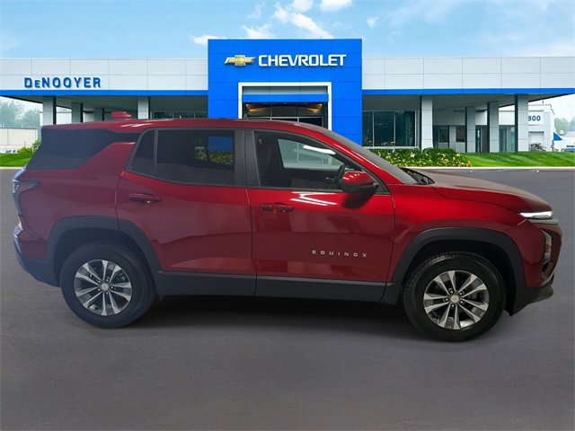 2026 Chevrolet Equinox LT photo 4