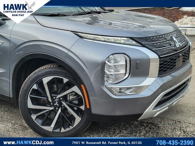 2023 MITSUBISHI OUTLANDER - Image 2