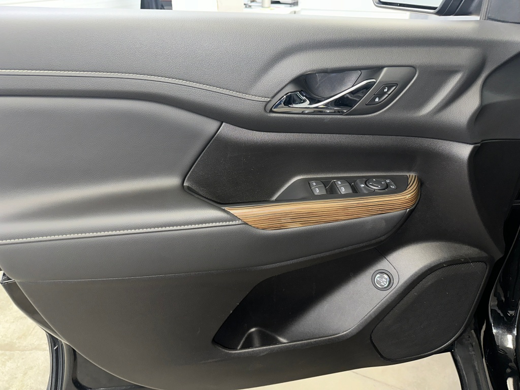 2023 Gmc Acadia SLE photo 4