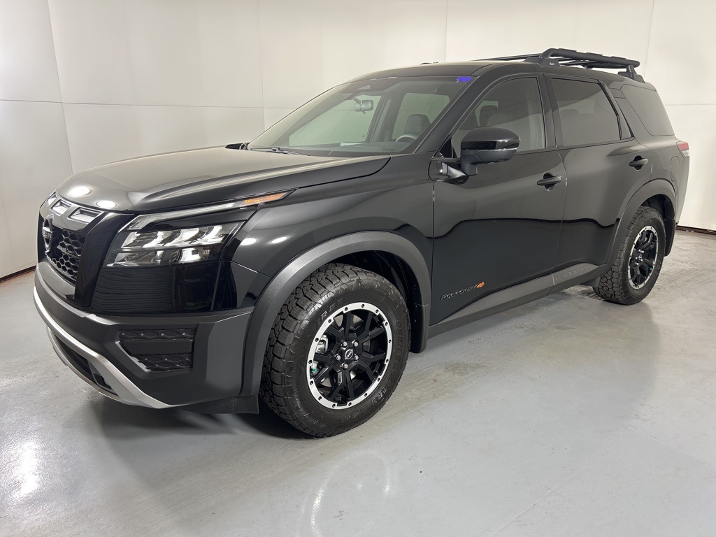 2025 Nissan Pathfinder Rock Creek photo 3