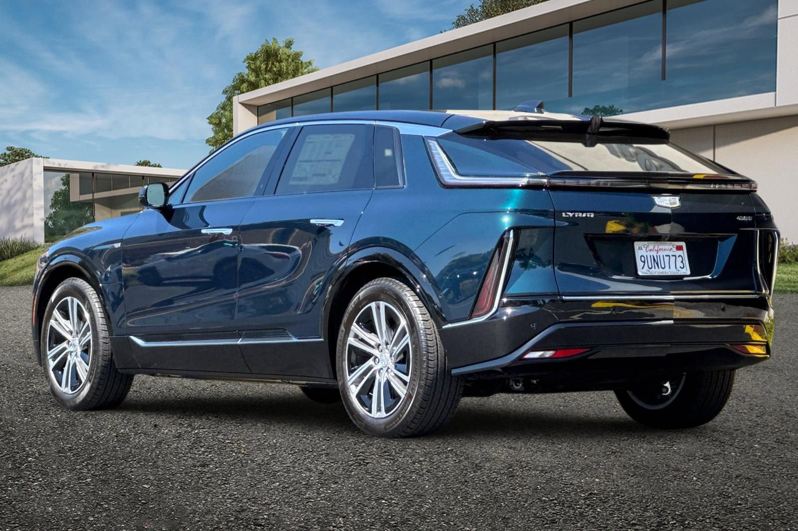 2025 Cadillac Lyriq Luxury photo 5