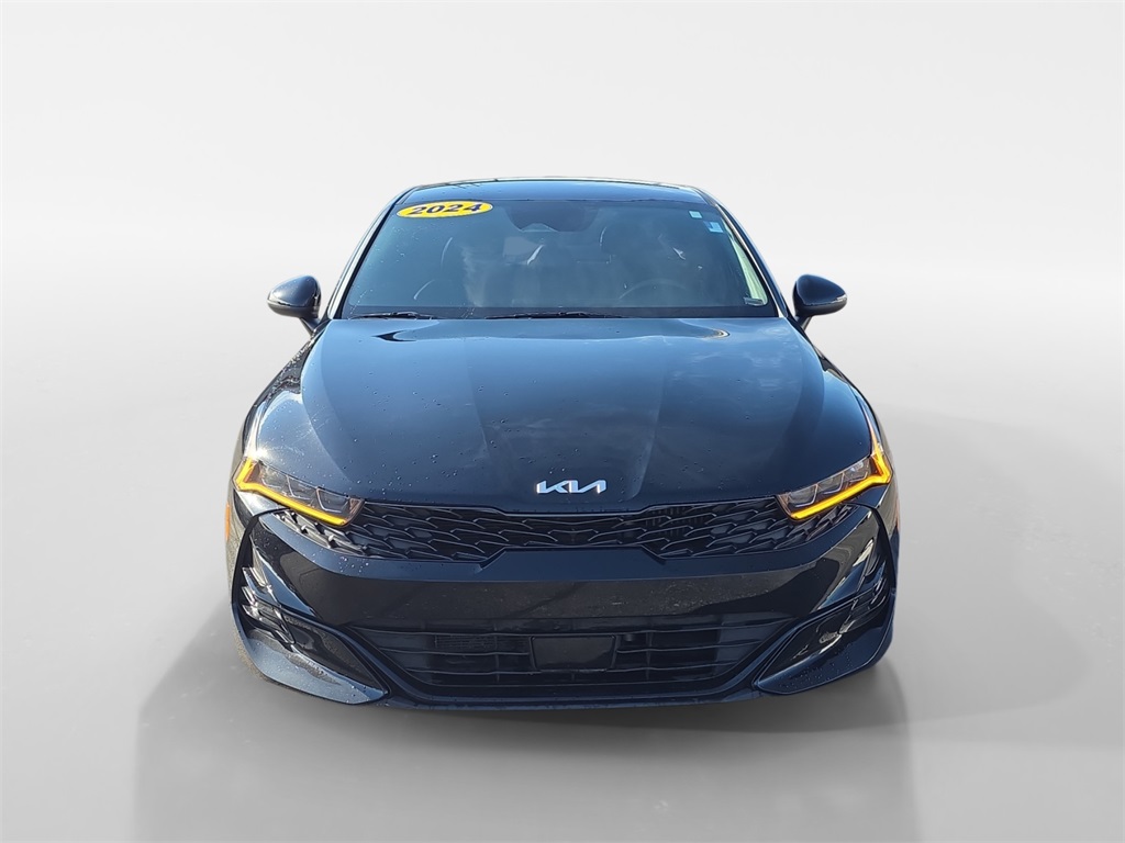 2024 Kia K5 GT-Line photo 3