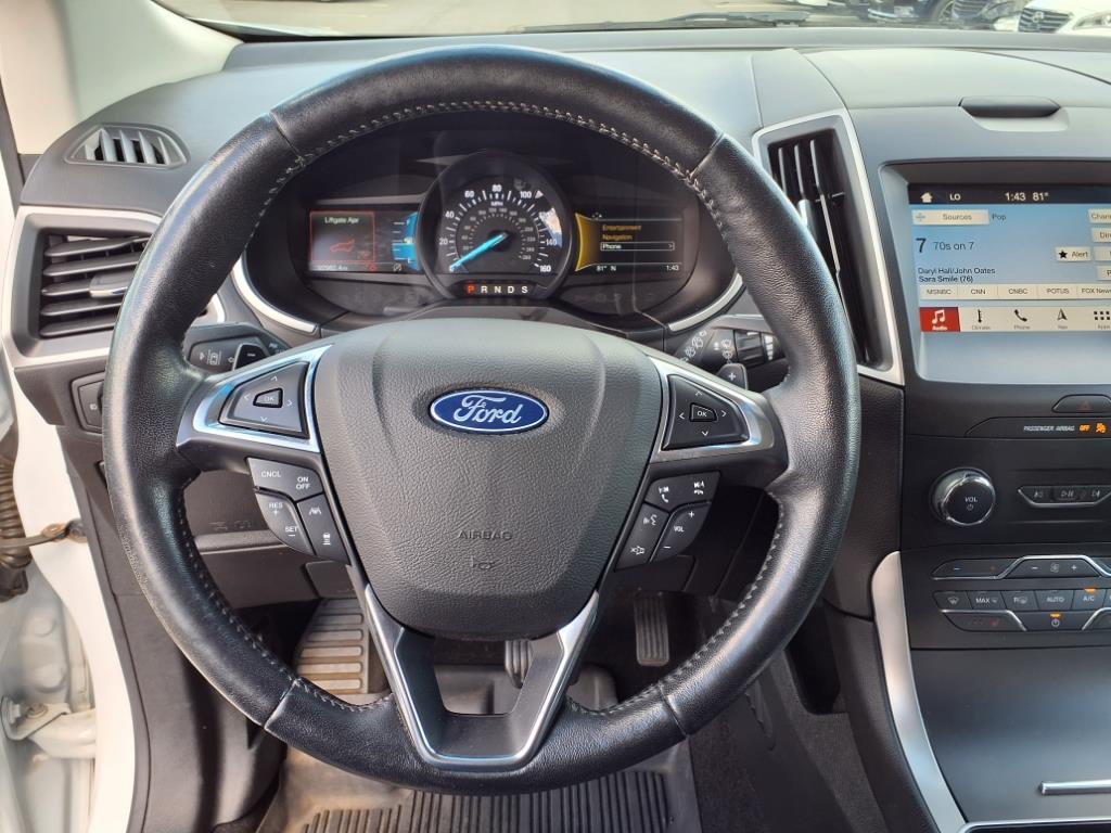 2019 Ford Edge SEL photo 22