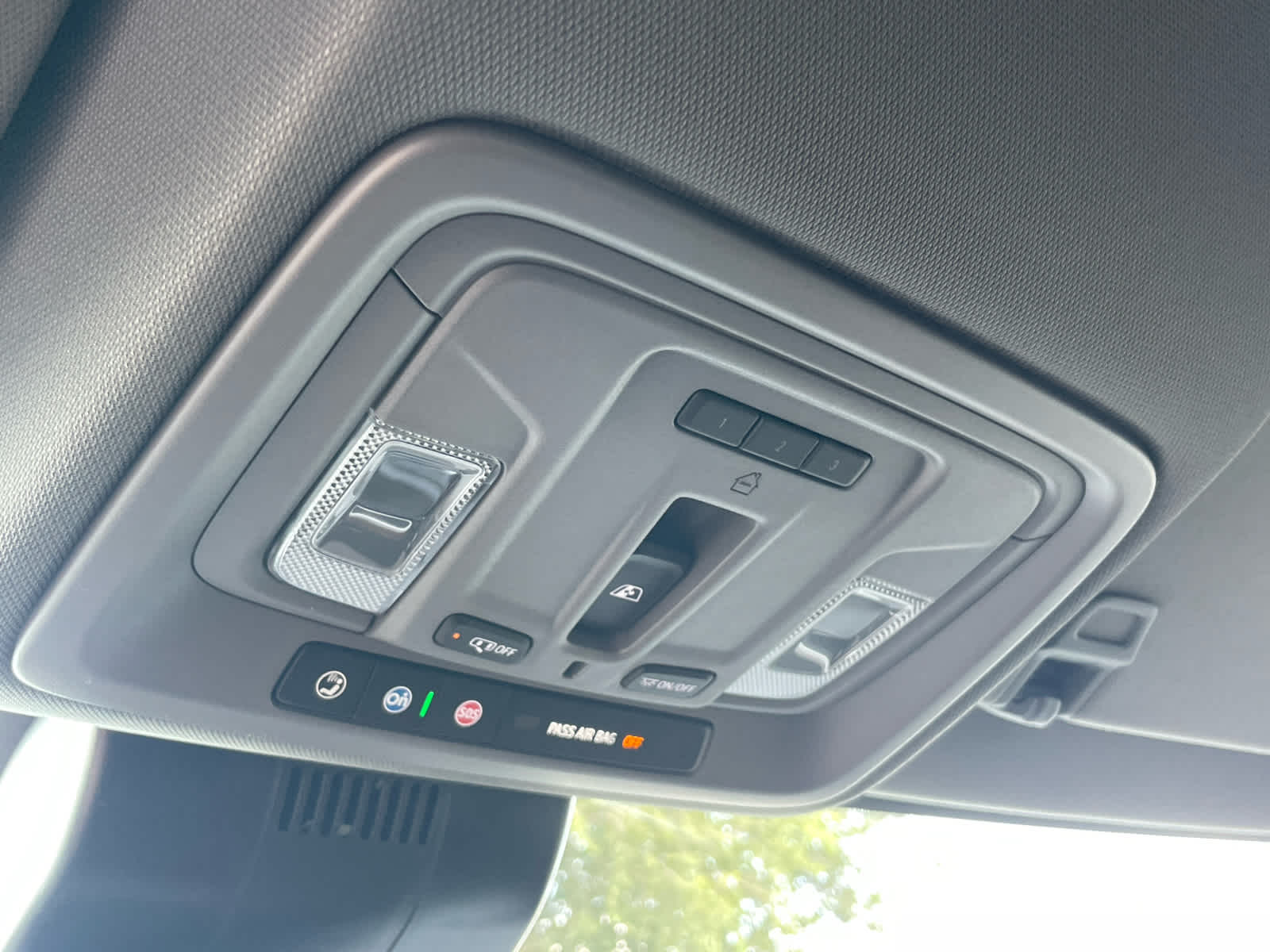 2025 Chevrolet Silverado 3500HD LT photo 33