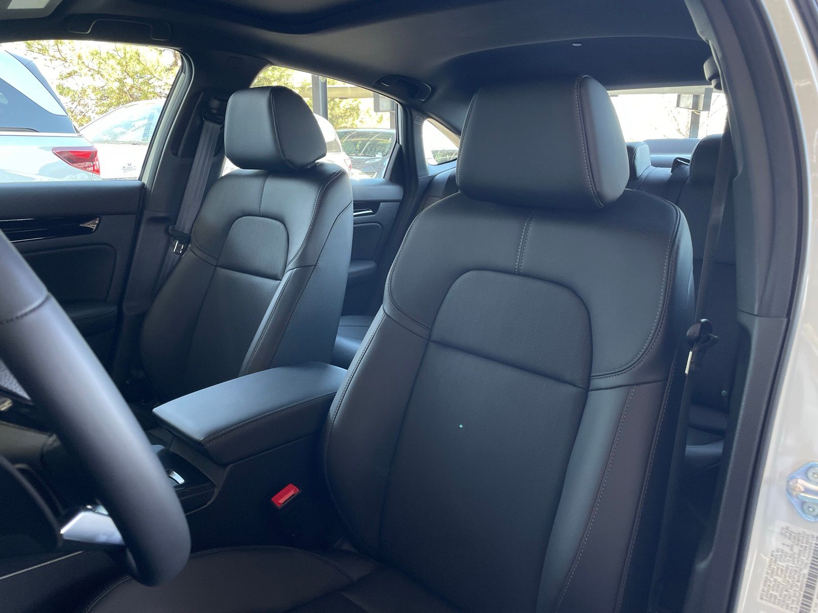 2025 Honda Civic Hybrid Sport Touring photo 3