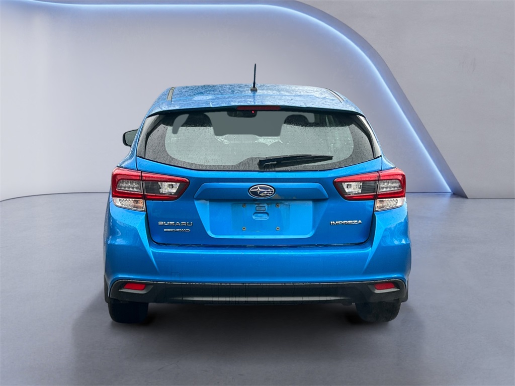 2022 Subaru Impreza Base photo 4