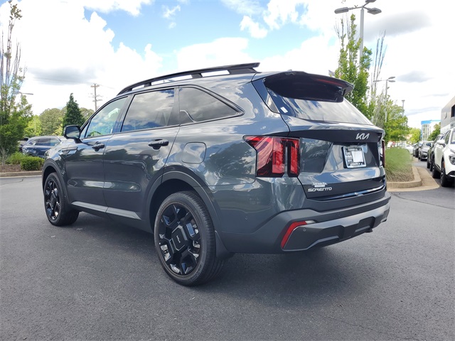 2024 Kia Sorento X-Line SX photo 3