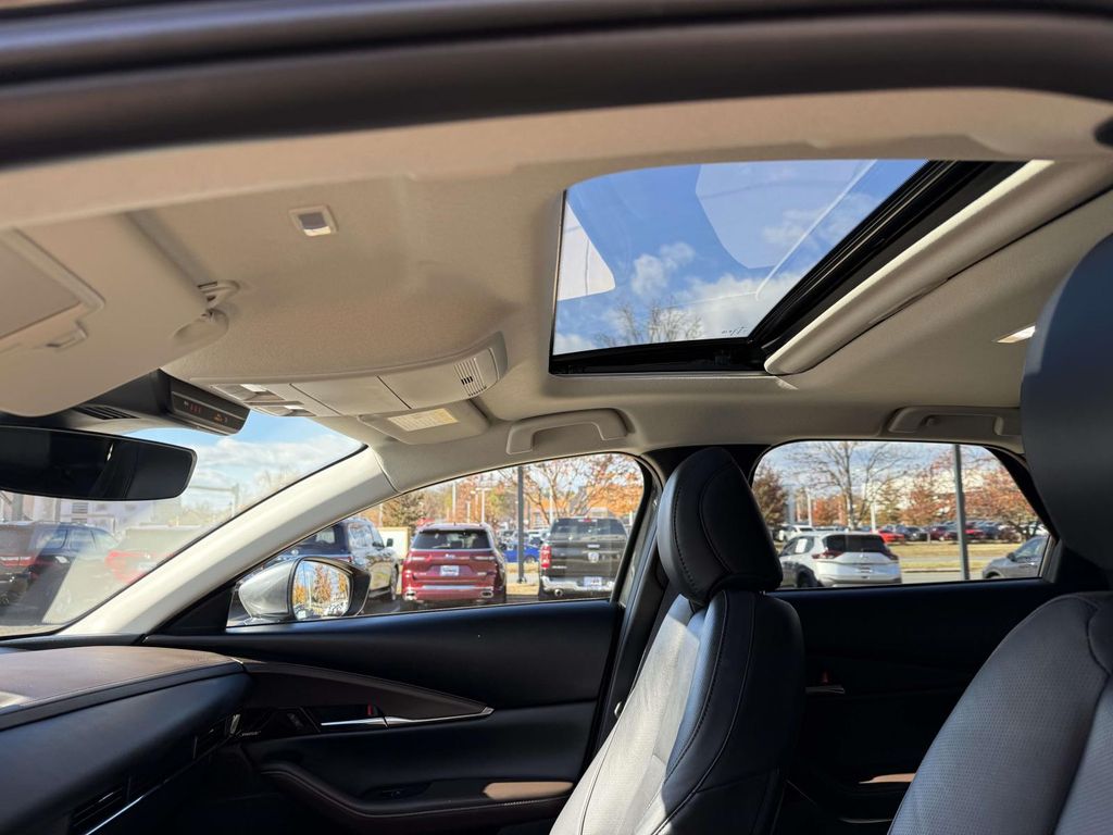 2023 Mazda CX-30 2.5 S Premium photo 4