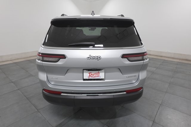 2025 Jeep Grand Cherokee Limited photo 6