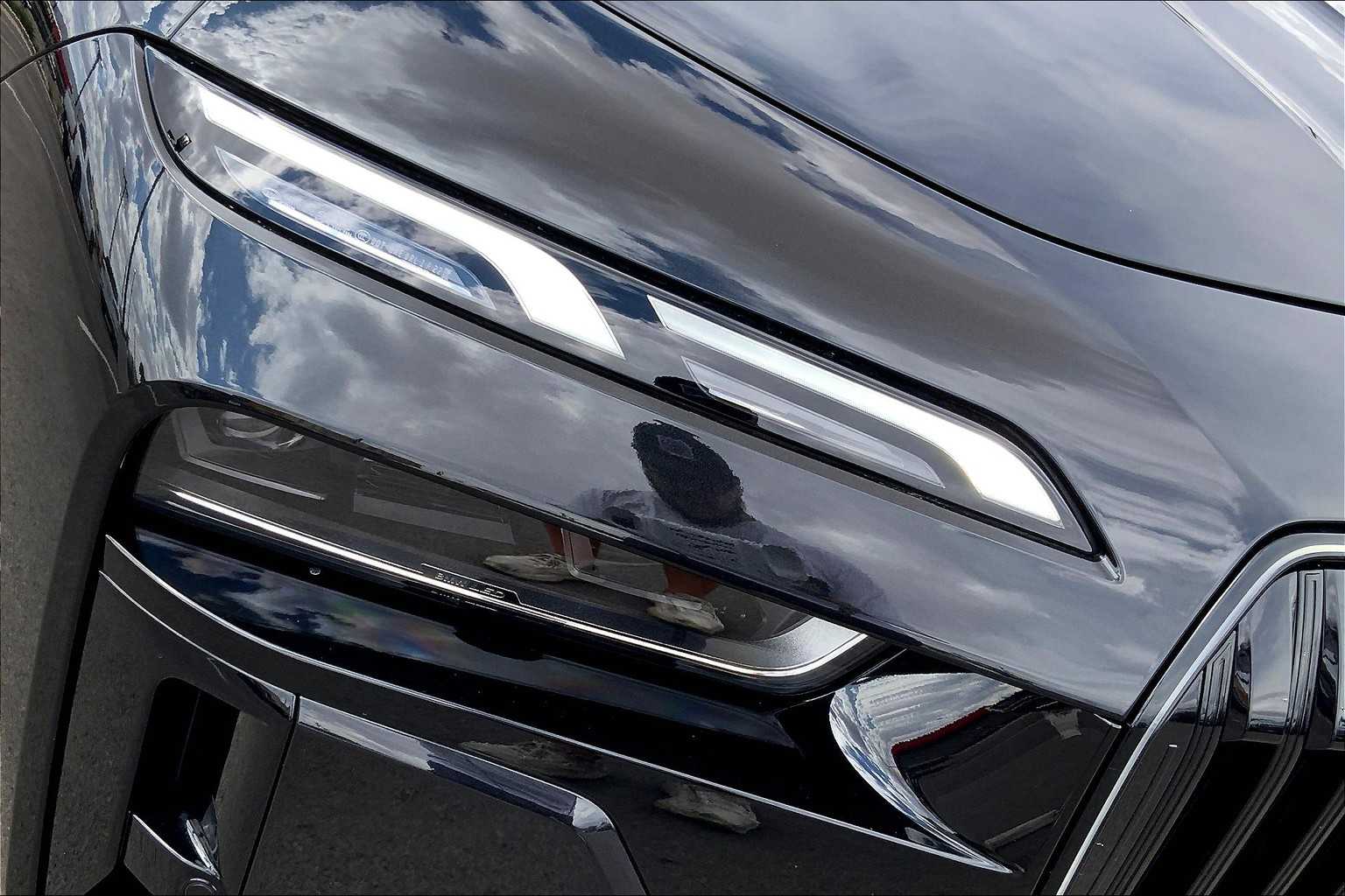2025 Bmw 740i photo 13