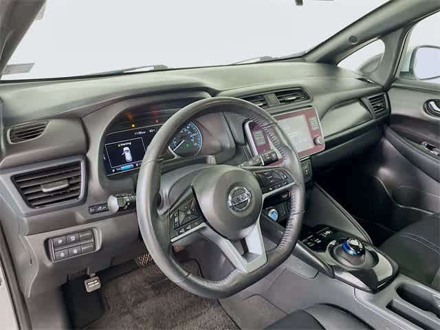 2021 Nissan Leaf SV photo 9