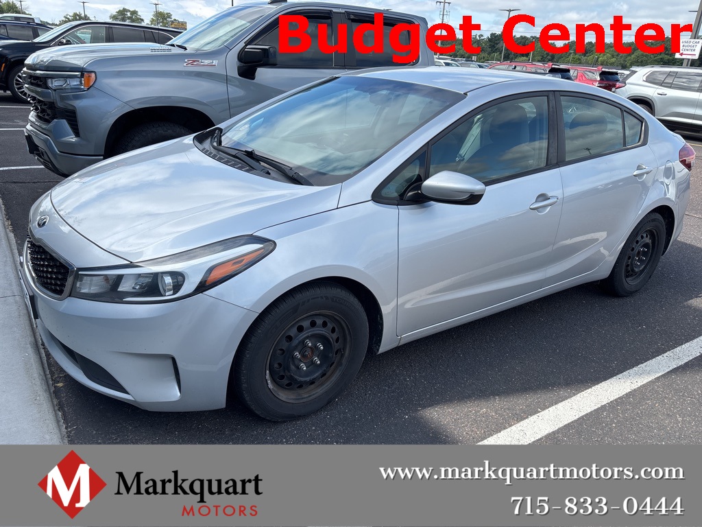 2017 Kia Forte LX photo 2