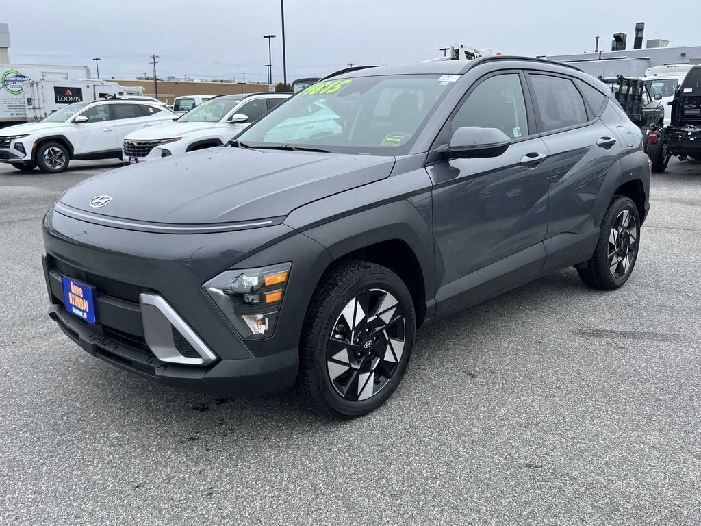 2025 Hyundai Kona SEL photo 4