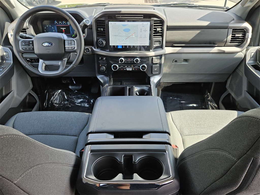 2025 Ford F-150 XLT photo 32
