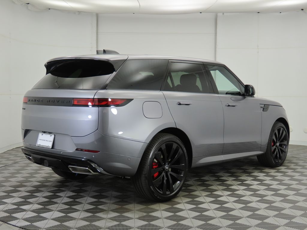 2025 Land Rover Range Rover Sport SE photo 2