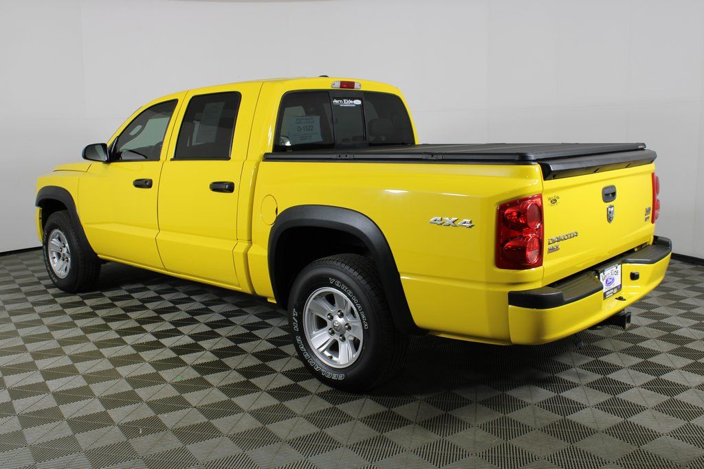 2008 Dodge Dakota SLT photo 4