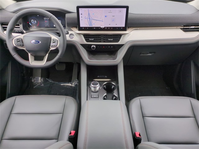 2025 Ford Explorer photo 14