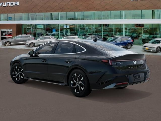 2025 Hyundai Sonata SEL photo 4