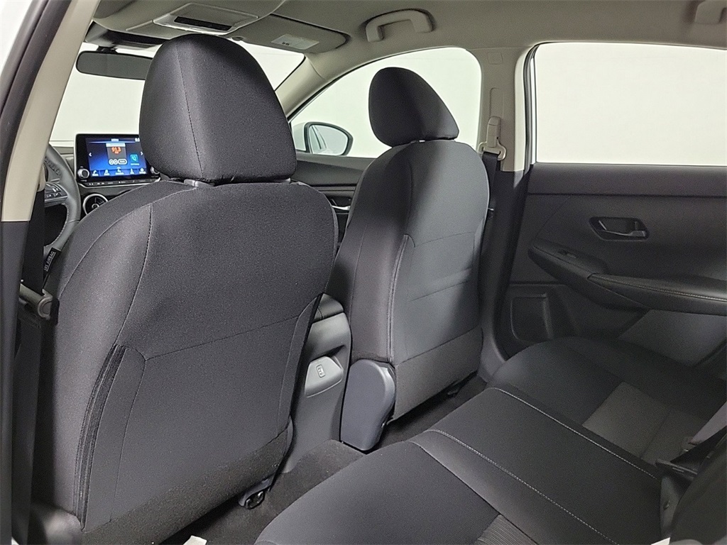 2025 Nissan Sentra SV photo 8