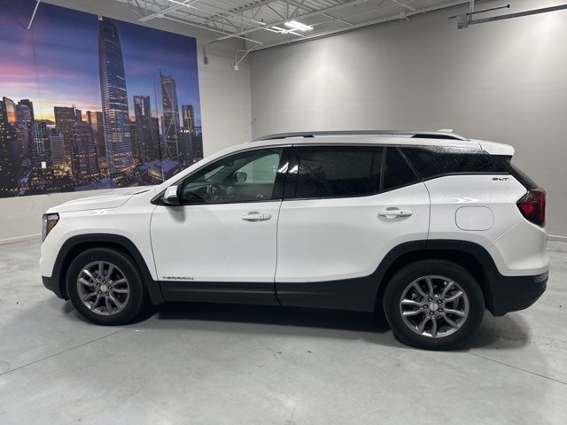 2023 Gmc Terrain SLT photo 3